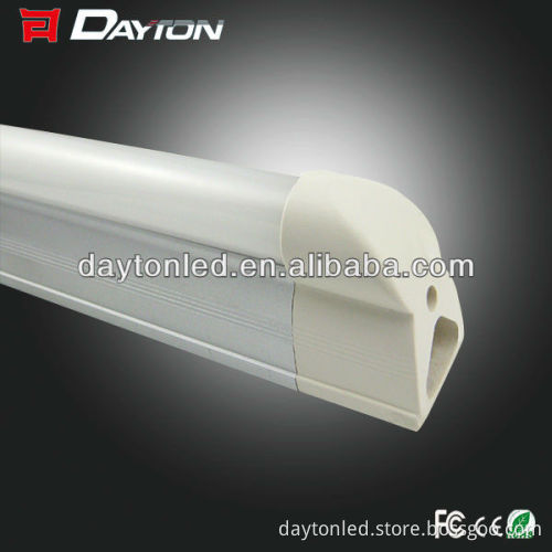 2013 new Isolated power 900mm T5 SMD3014 12W LED Tube Light